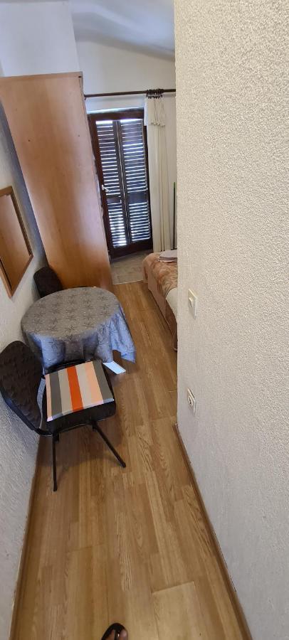 Apartments Hugo Malinska Room photo