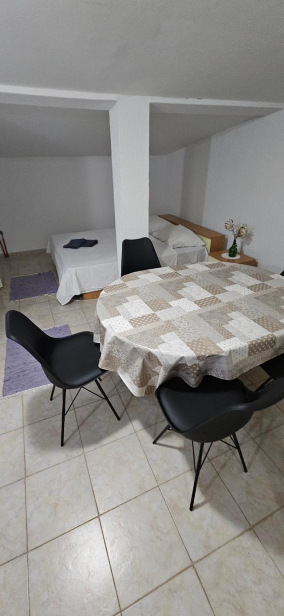 Apartments Hugo Malinska Room photo